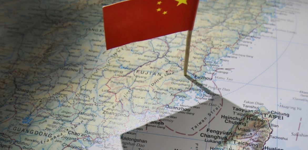 Will China impose a blockade or major trade restriction targeting Taiwan before December 31, 2026?